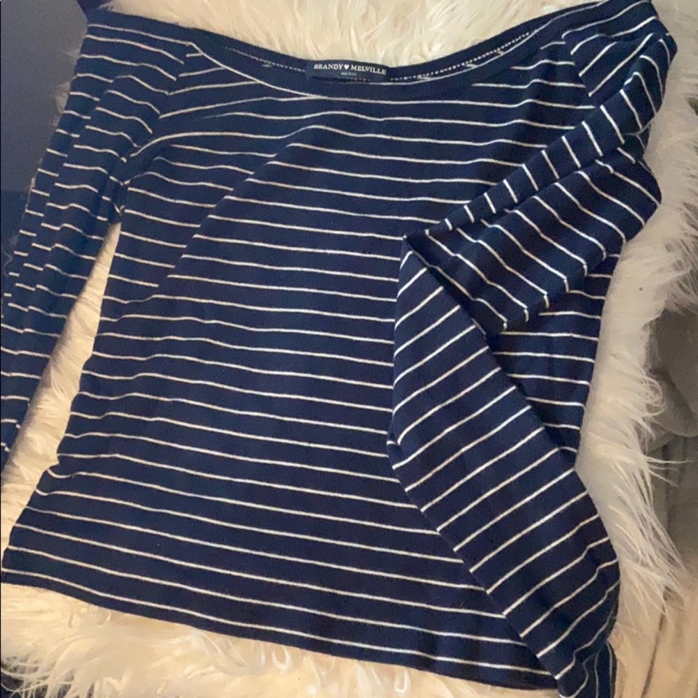 Brandy Melville off the shoulder top